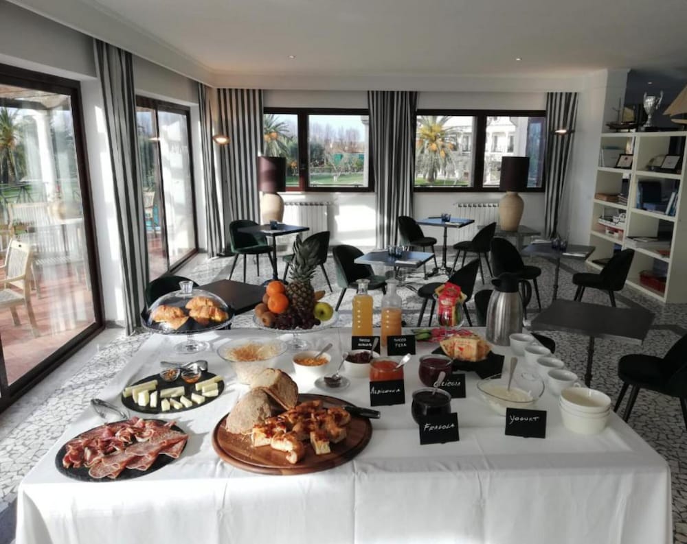 Porto Romano The Marina Resort 25/48
