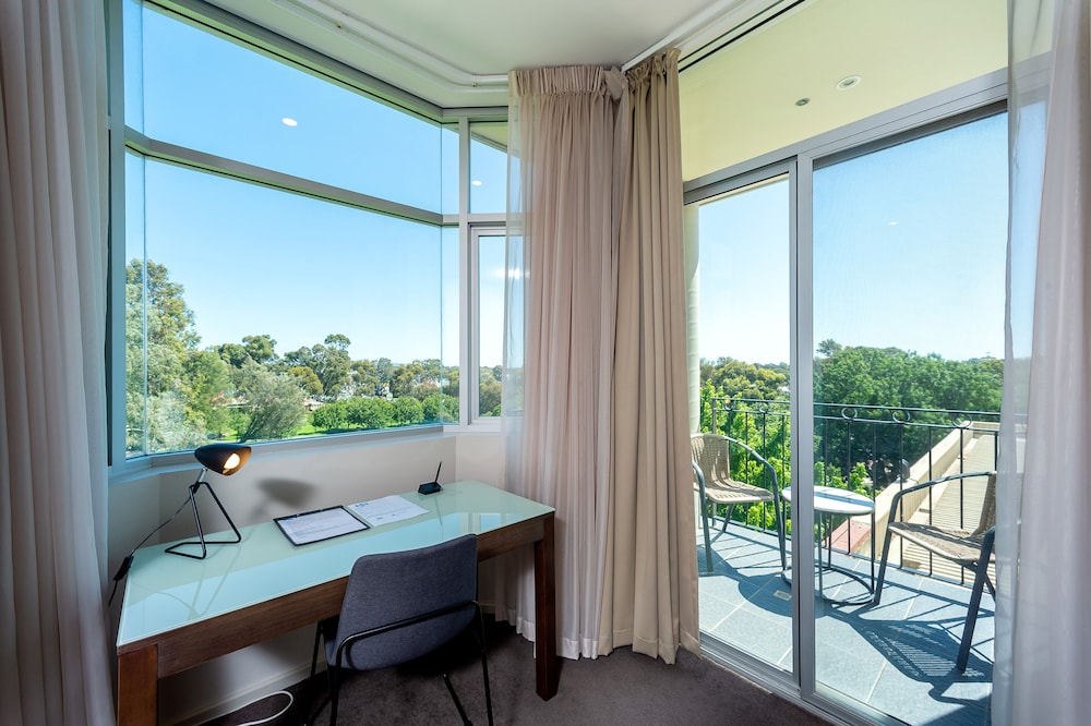 Sfera S Park Suites Convention Centre 45/65