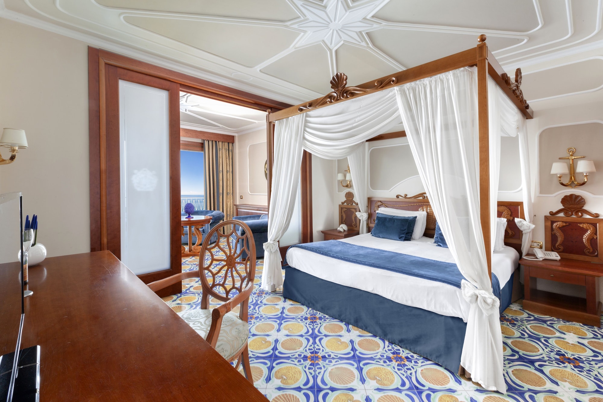 SUITE, SEA VIEW, BALCONY