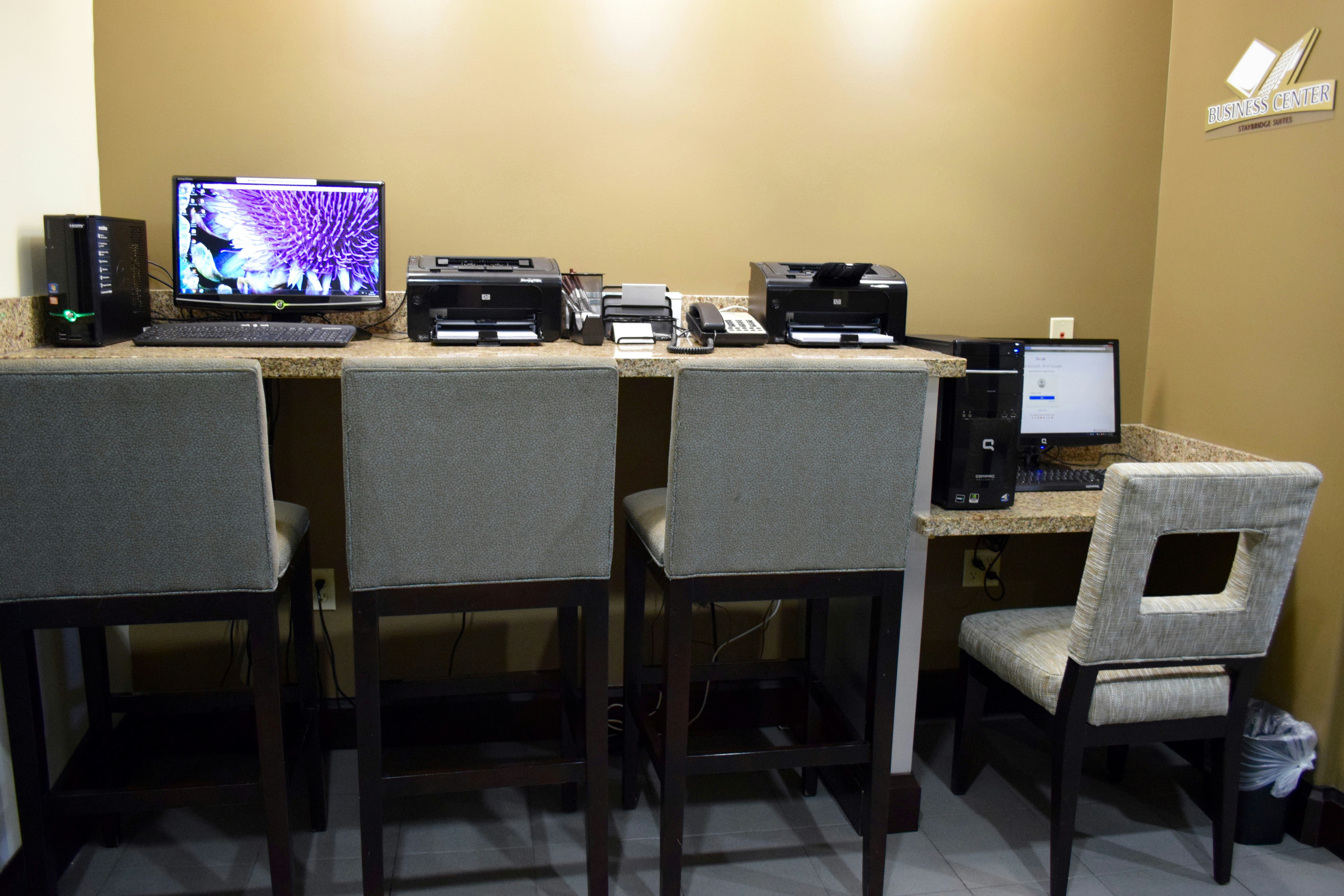 Staybridge Suites Houston Stafford Sugar Land 57/65