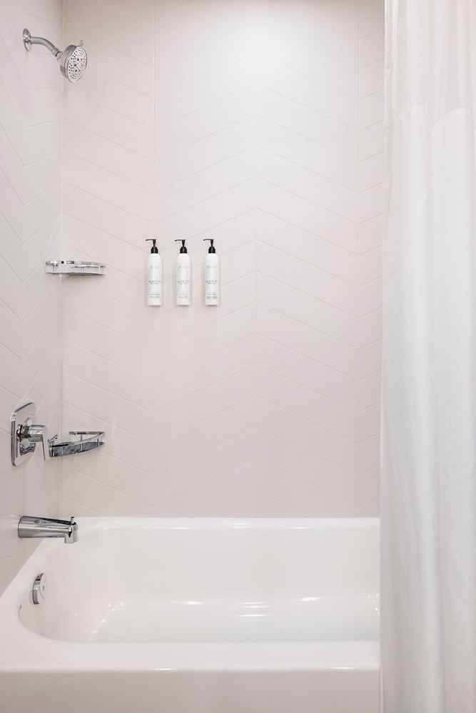 غرفة بسريرين كوين بإطلالة على الجبل، Fairfield Inn & Suites West Kelowna 3/3