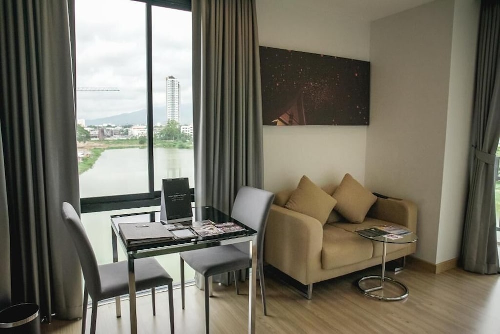 Brique Hotel Chiangmai 56/66