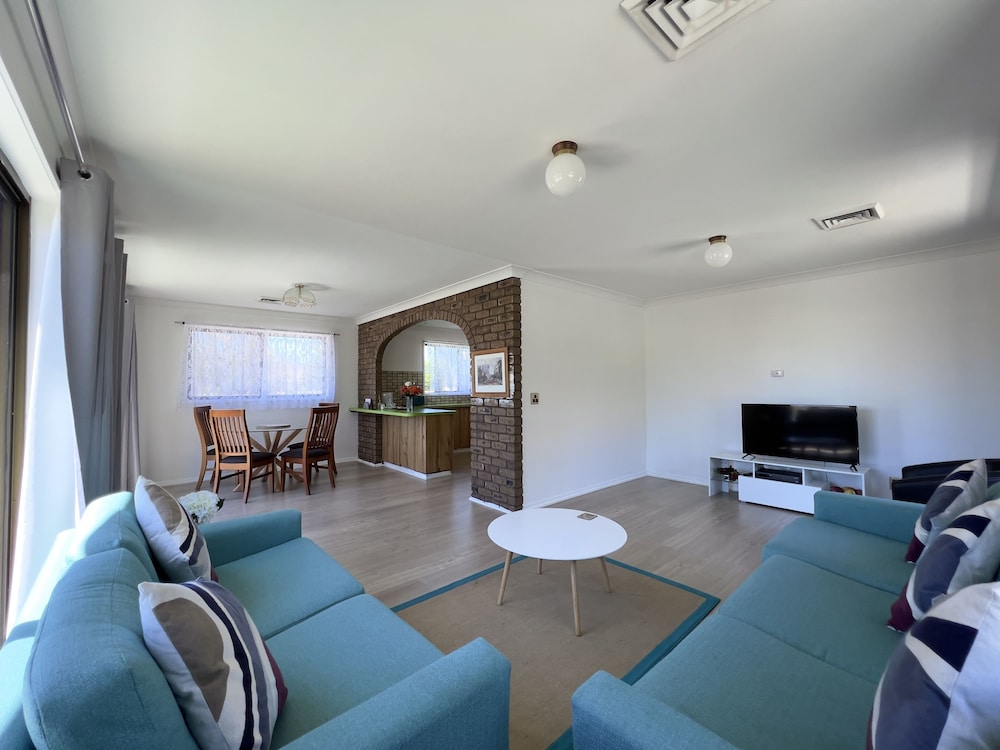 Albury Garden Court Motel 35/50