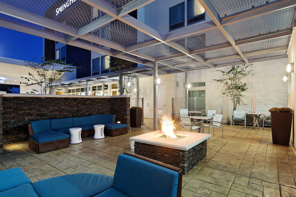 SPRINGHILL SUITES PENSACOLA 22/30