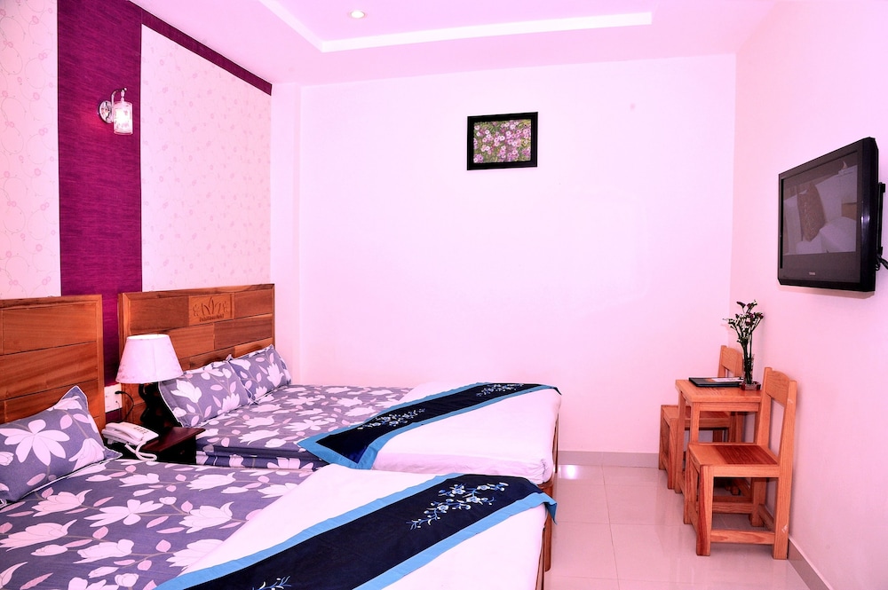 Dalat Flower Hotel 46/72