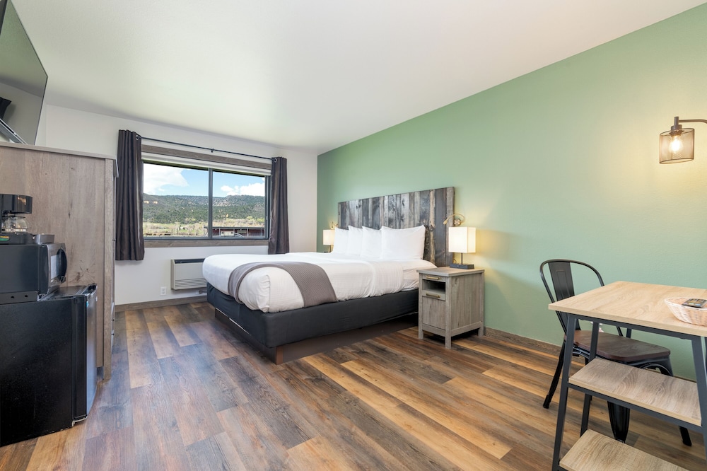Ridgway-Ouray Lodge and Suites 12/51