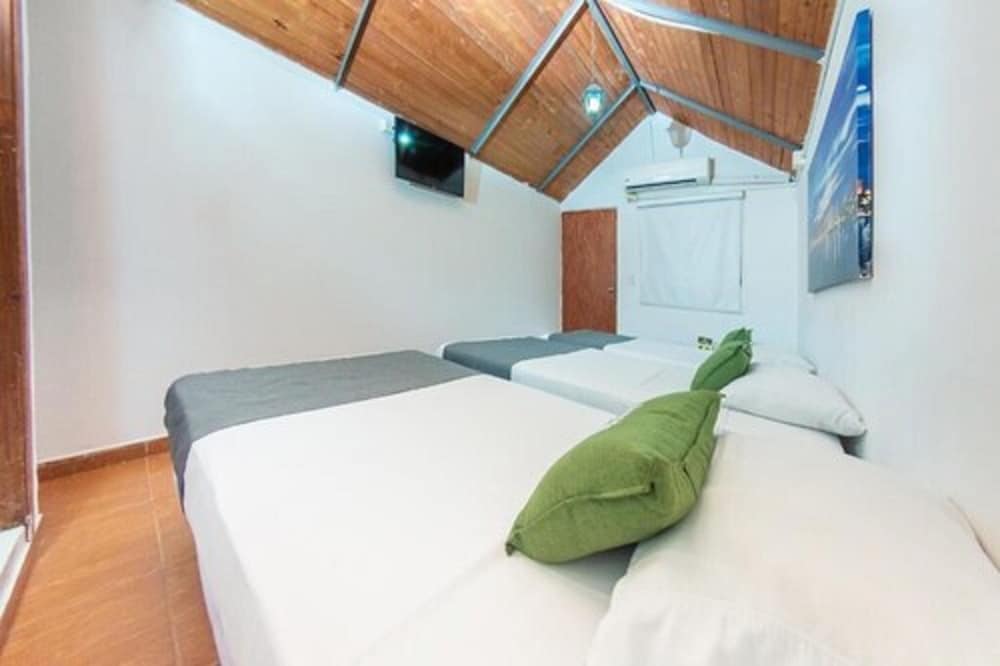 Hotel Ayenda Casa Cano 1805 16/33