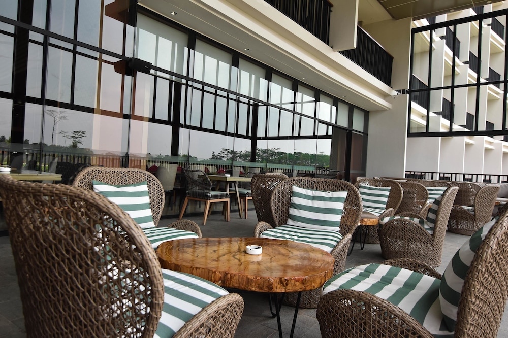 Hotel Santika Premiere Bandara - Palembang 44/55