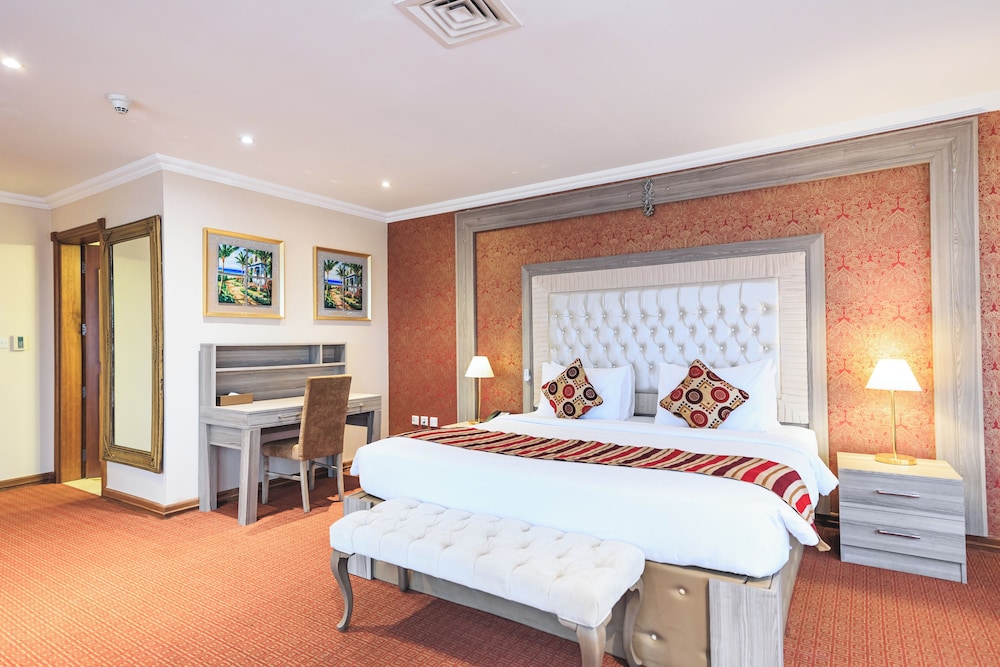 SAPPHIRE PLAZA HOTEL 23/79