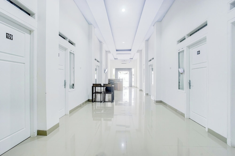Hotel O Sukarame Near Imanuel Hospital Way Halim Formerly Hotel Griya Bawean in BANDAR LAMPUNG