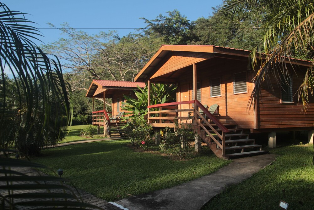 Tanager RainForest Lodge 4/64