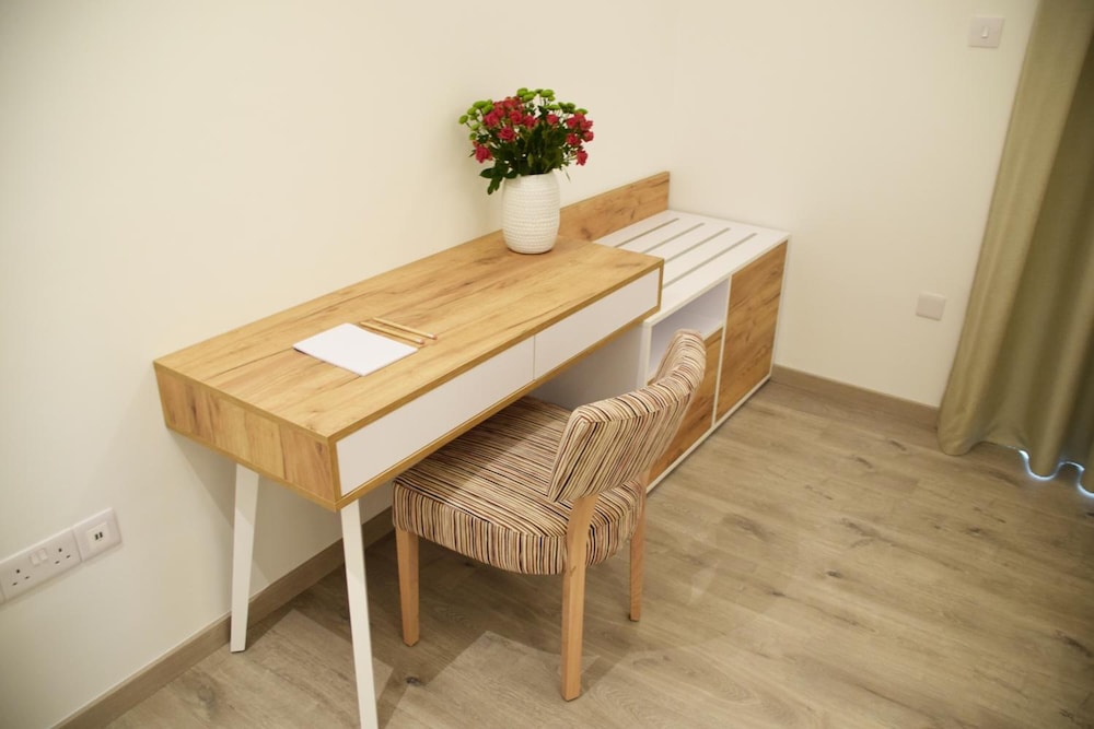 Hypnos Boutique Hotel 40/50