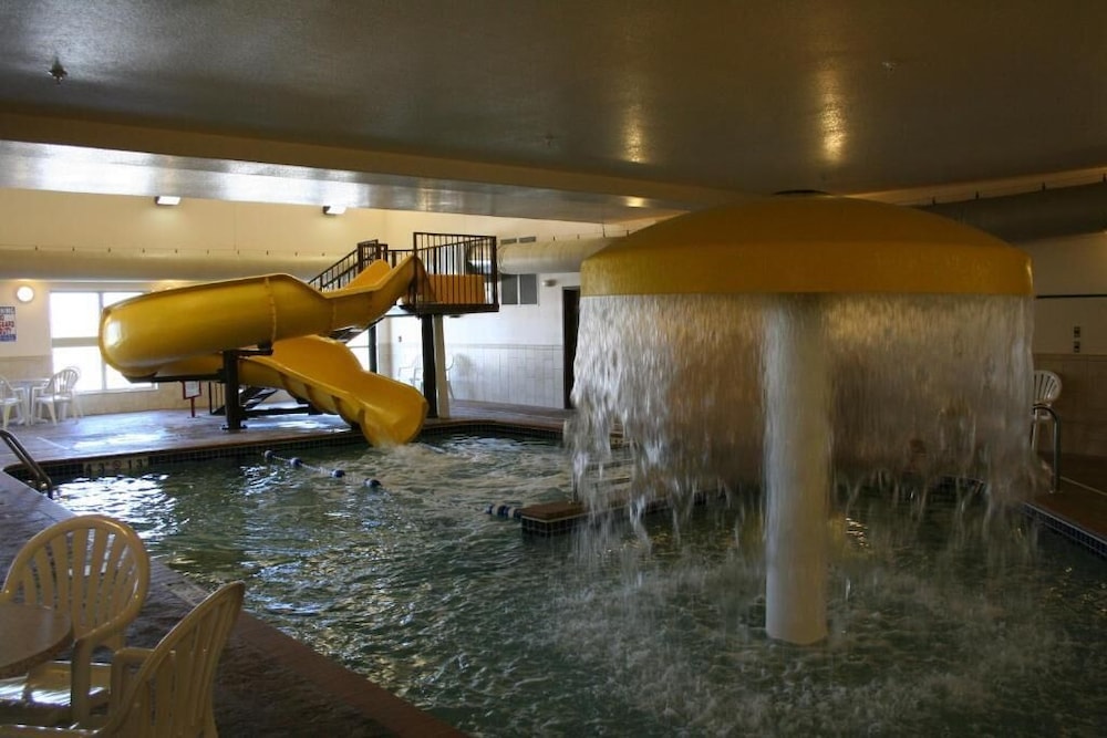 Expressway Suites Fargo photo5