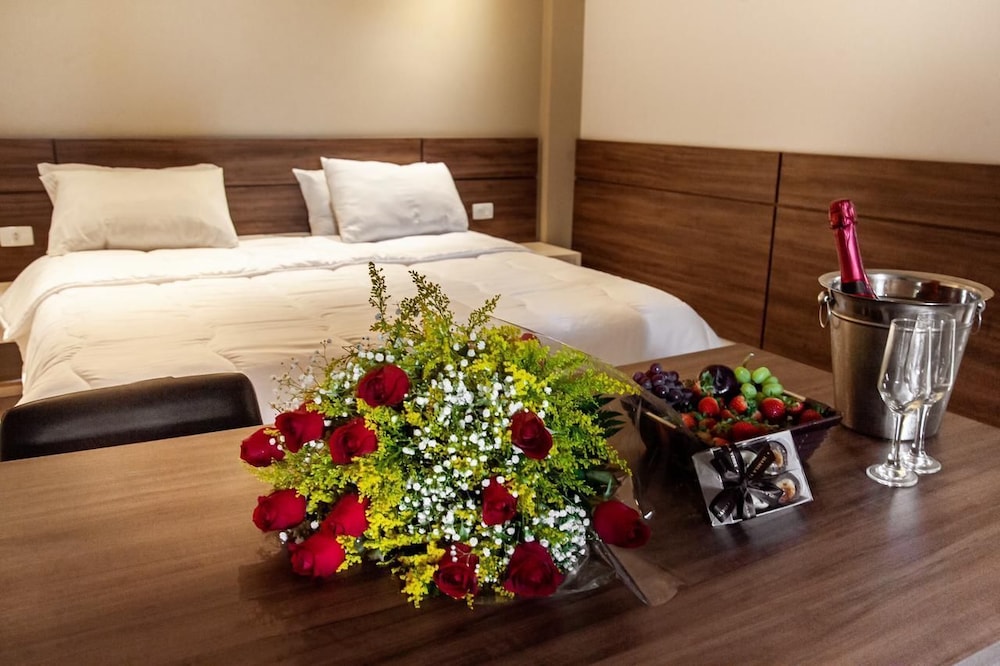London Hotel 32/50