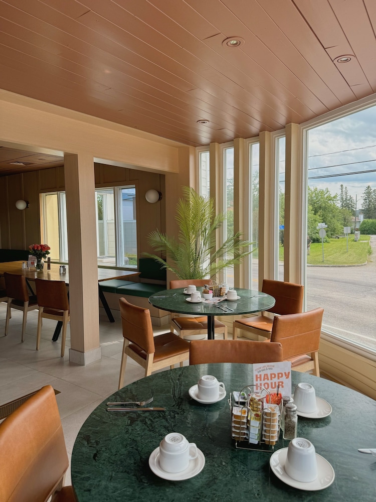Auberge Resto Le Parasol 29/48