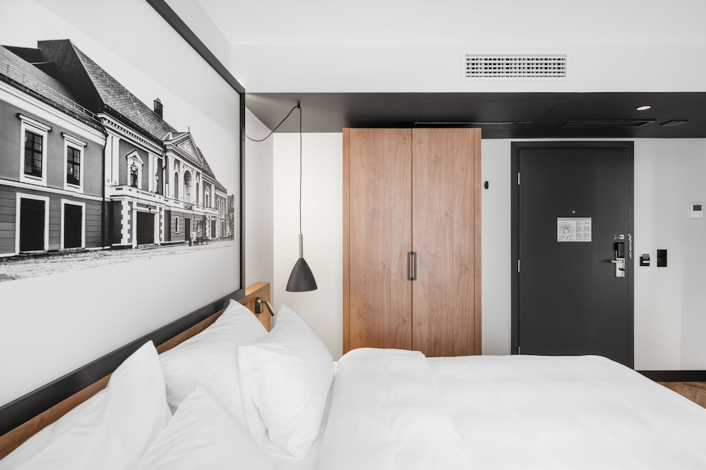 Mercure Klaipeda City 32/76