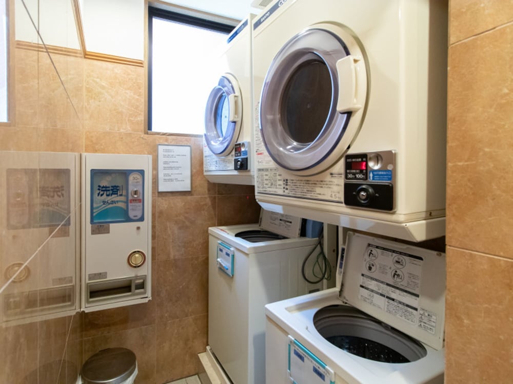 Toyoko Inn Sapporo Eki Nishi Guchi Hokudai Mae 63/63