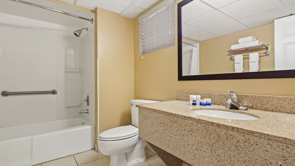 Best Western Fort Myers Waterfront 27/28