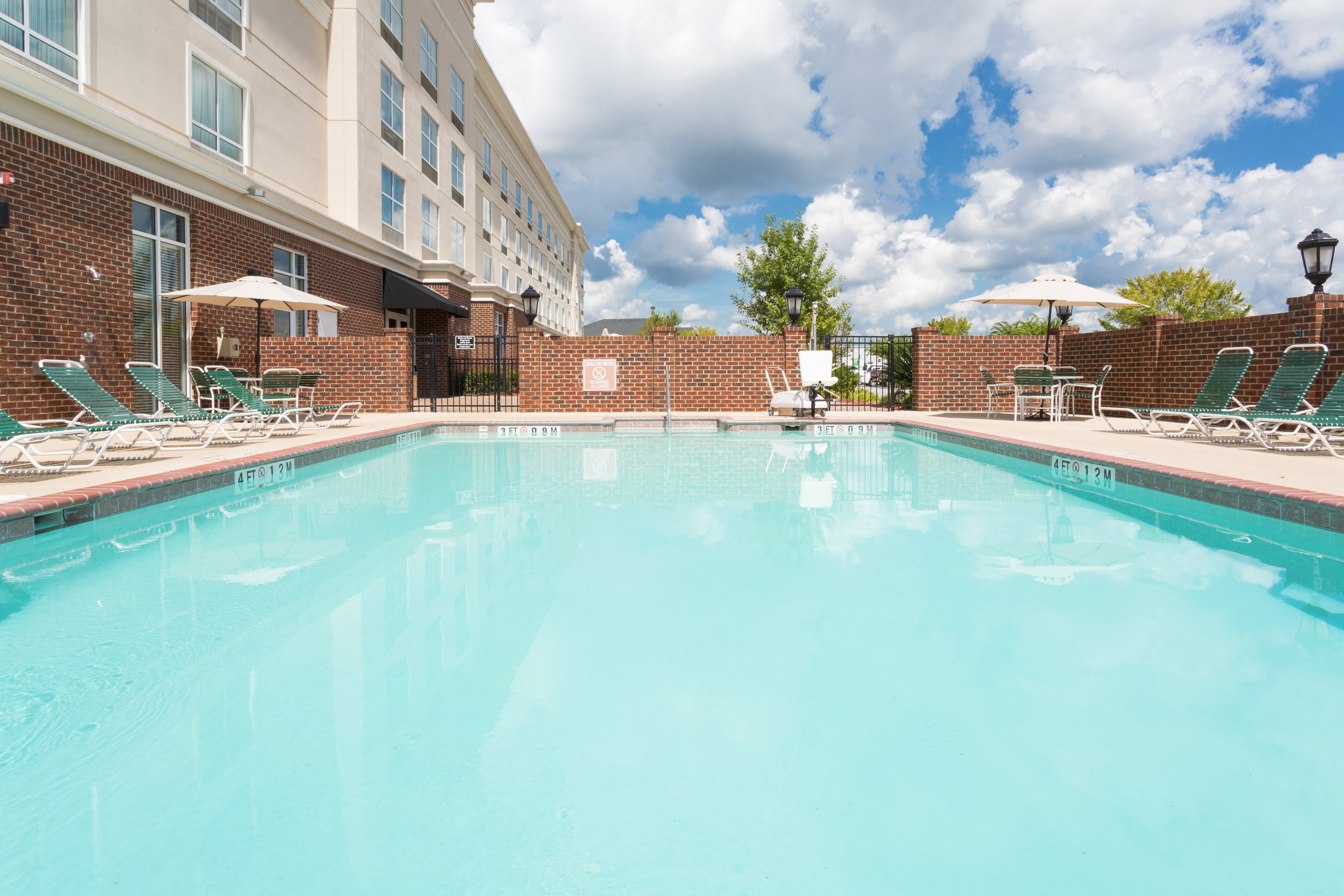 Holiday Inn Statesboro-University Area 33/62