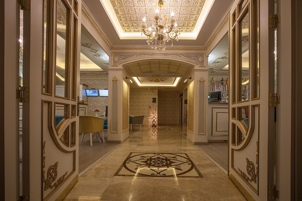 Empire Suite Hotel 14/32