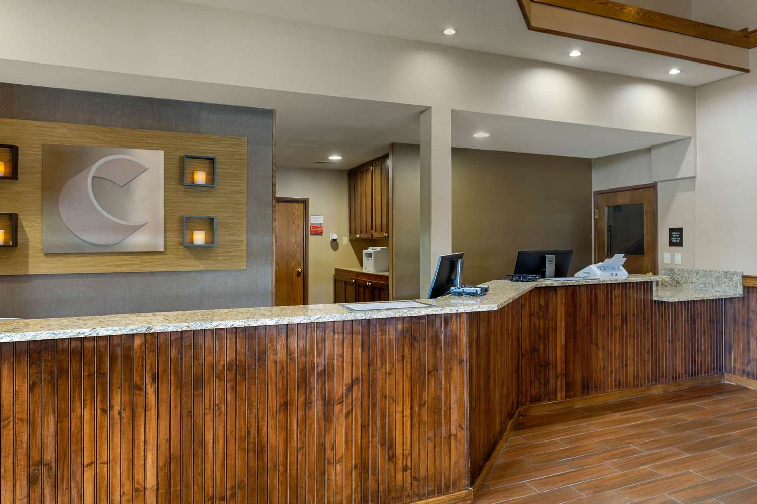 Comfort Inn Marshall Station 10/40