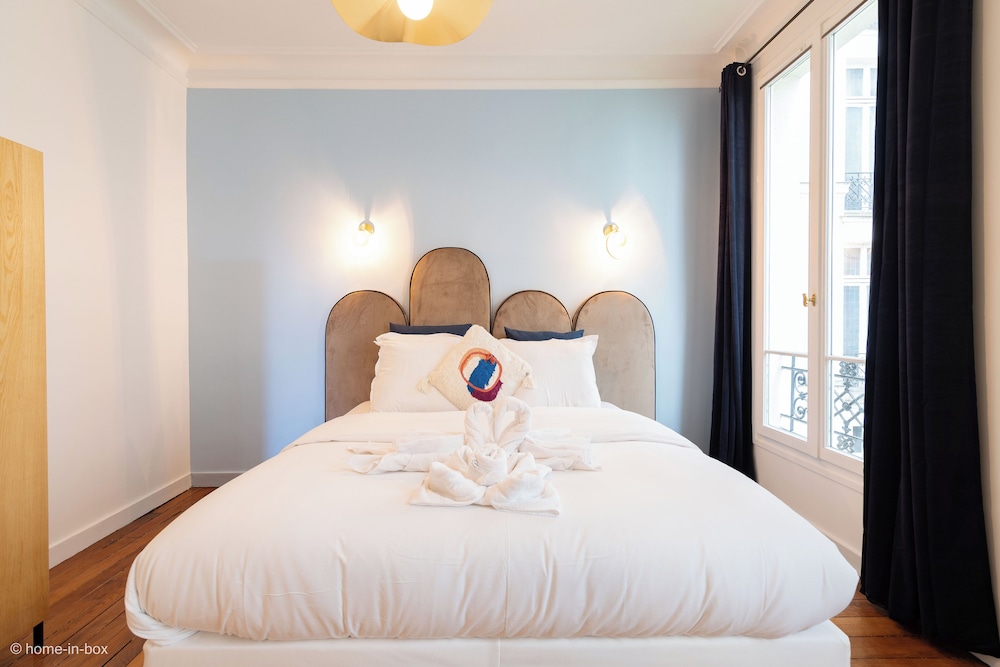 2 ROOMS, SUPERIOR, APARTMENT