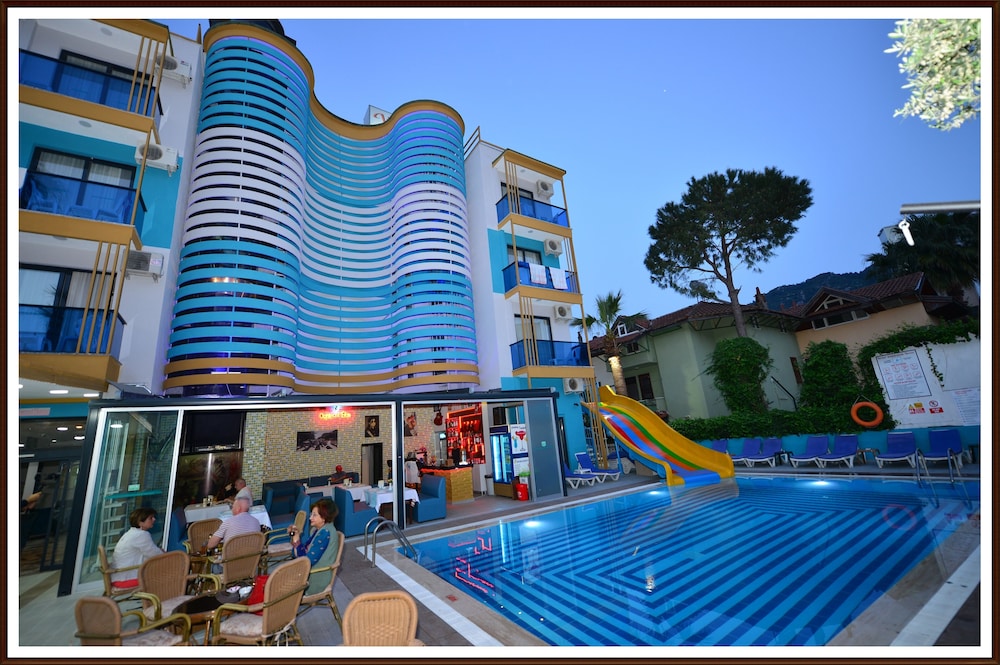 Alara Hotel 32/42