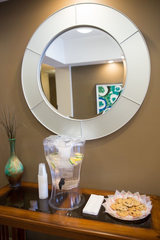 Holiday Inn Express Hotel & Suites Northwood 58/71