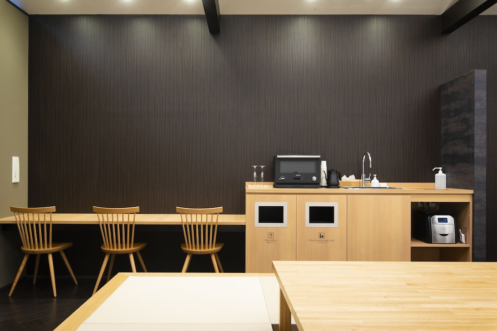 FIRSTCABIN Kyoto Nijojo 50/61