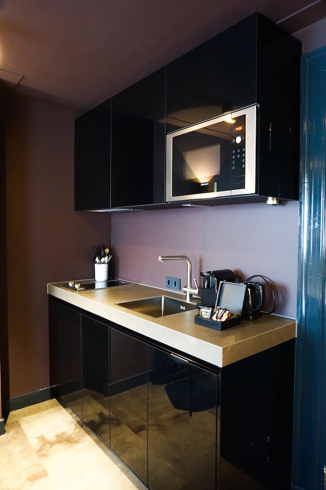 De Jonker Urban Studios & Suites 49/60