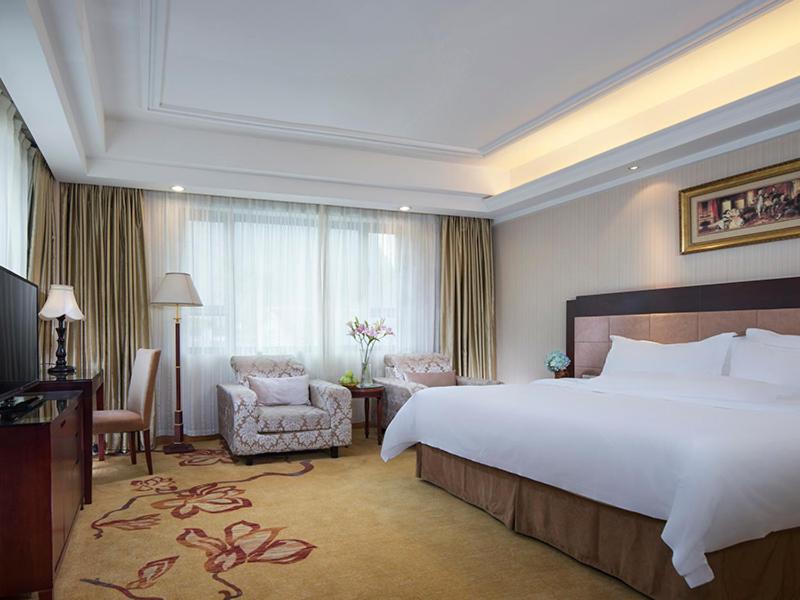 Vienna International Hotel Guilin Yangshuo West Street 8/18