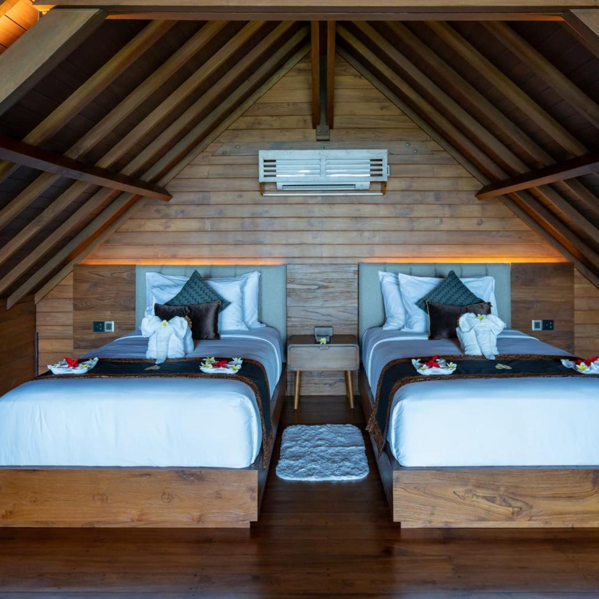 Grand View Pool Villa