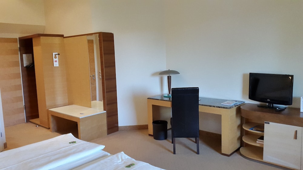Sorat Insel-Hotel Regensburg 38/50