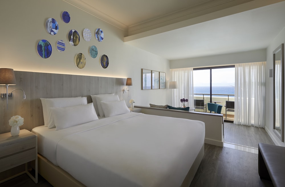 PREMIUM, DELUXE, SEA VIEW