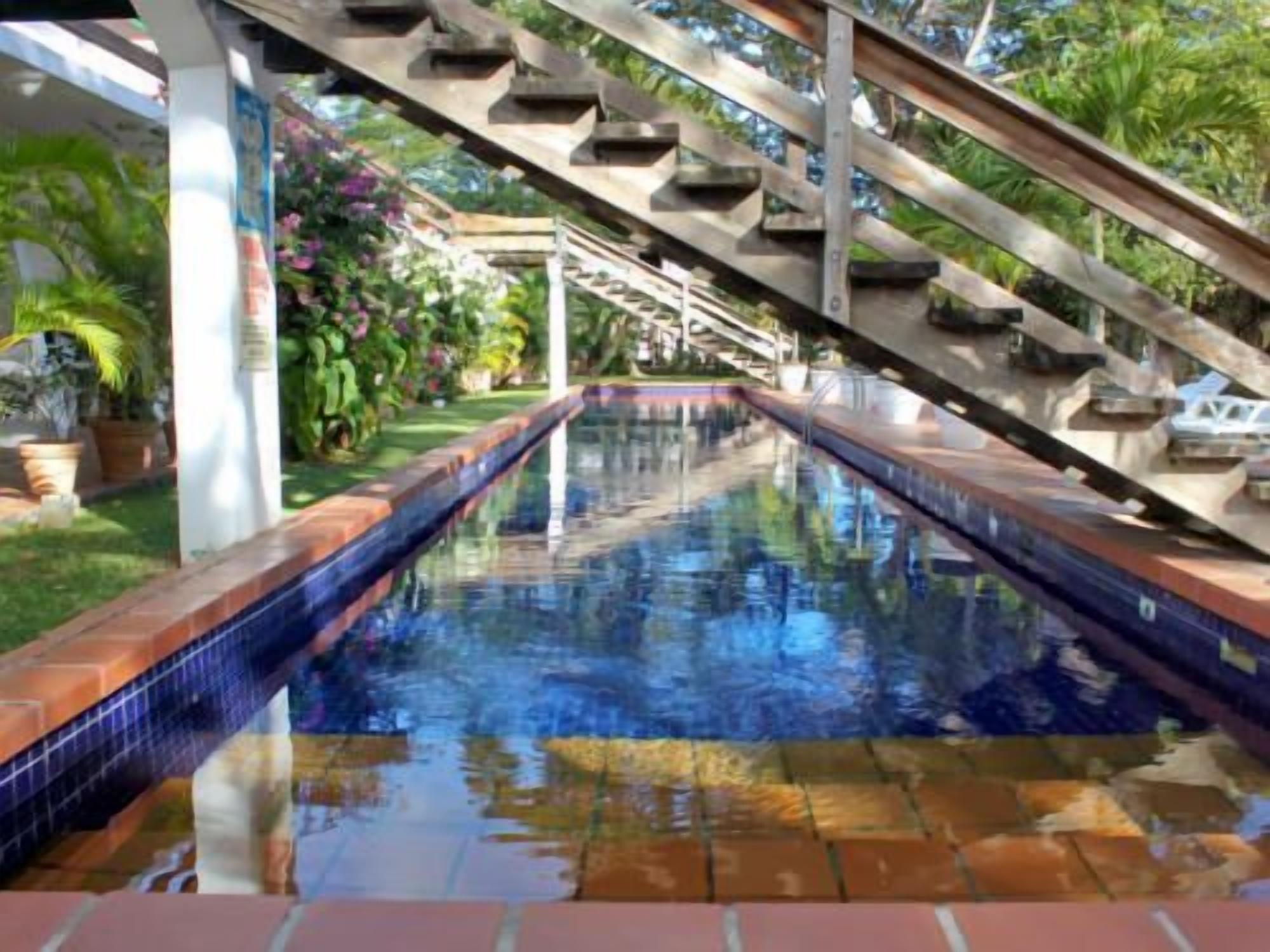 Summerland Suites 5/16