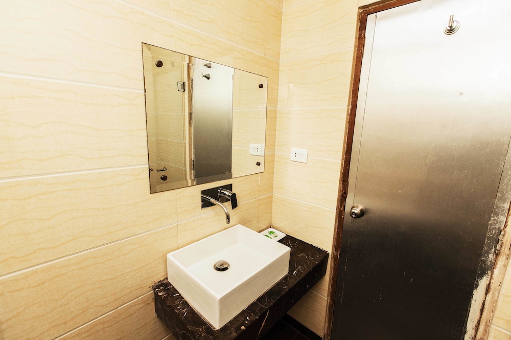 Hotel Subash International 48/50
