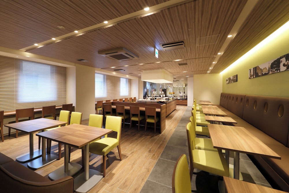 Keio Presso Inn Tokyo Station Yaesu 65/76
