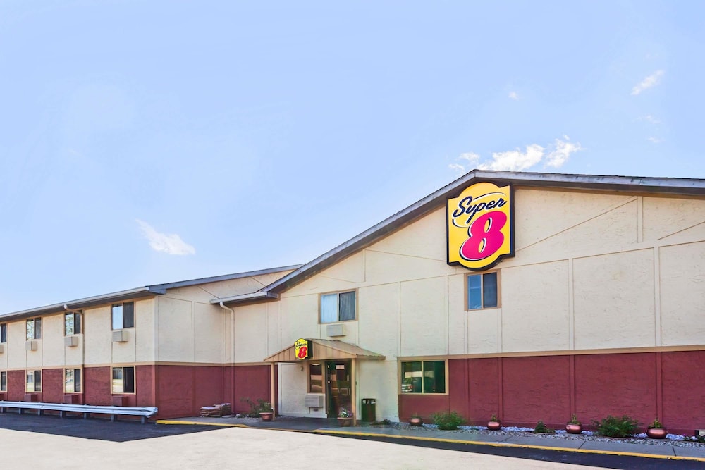 Super 8 By Wyndham Merrillville/Gary Area 3/46