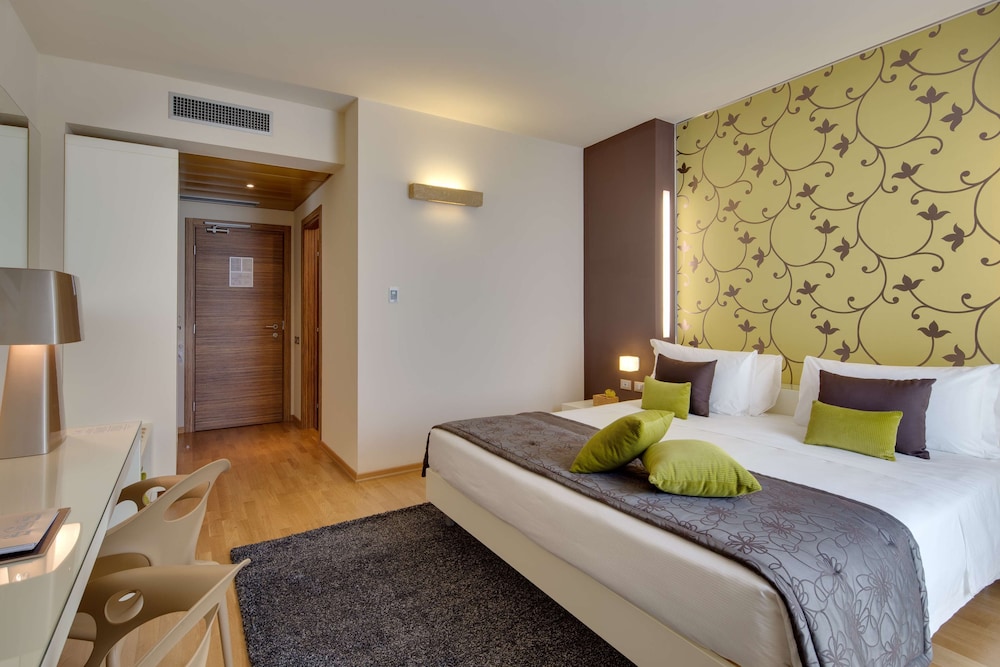 Best Western Plus Leone Di Messapia Hotel Confer 8/51