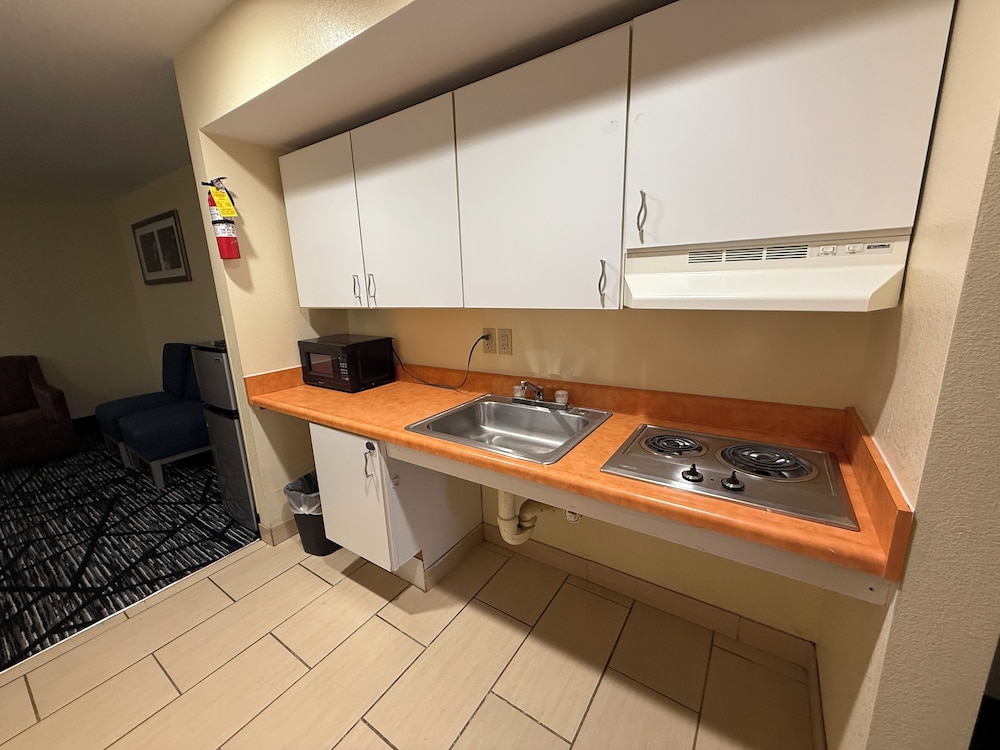 Baymont Inn And Suites Kingston Plymouth Bay 42/42