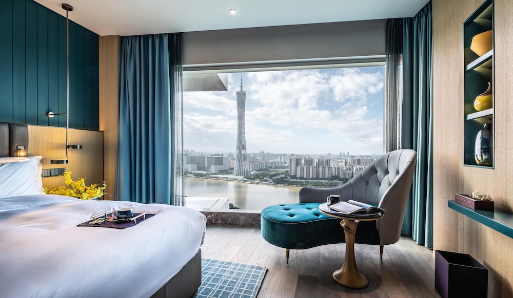 Elegant Hotel (Zhujiang New Town Canton Tower) 8/48