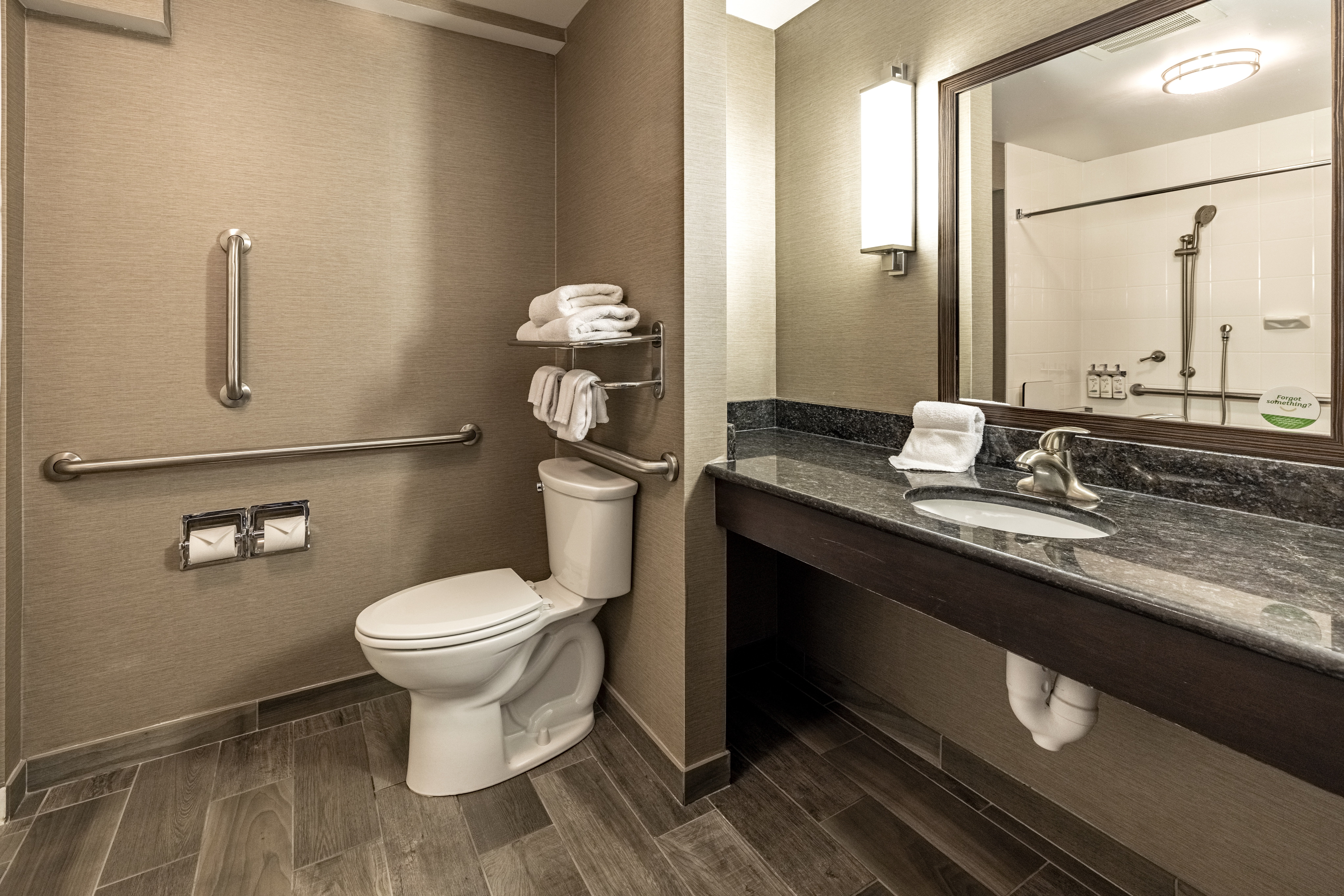 Holiday Inn Owensboro Riverfront 74/75