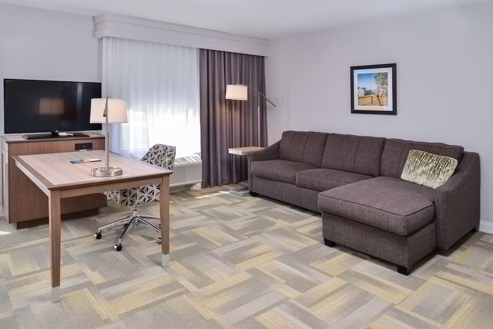 Hampton Inn And Suites Altoona Des Moines 34/52
