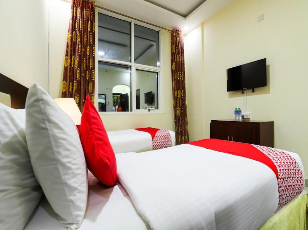 SH HOTEL 13/36