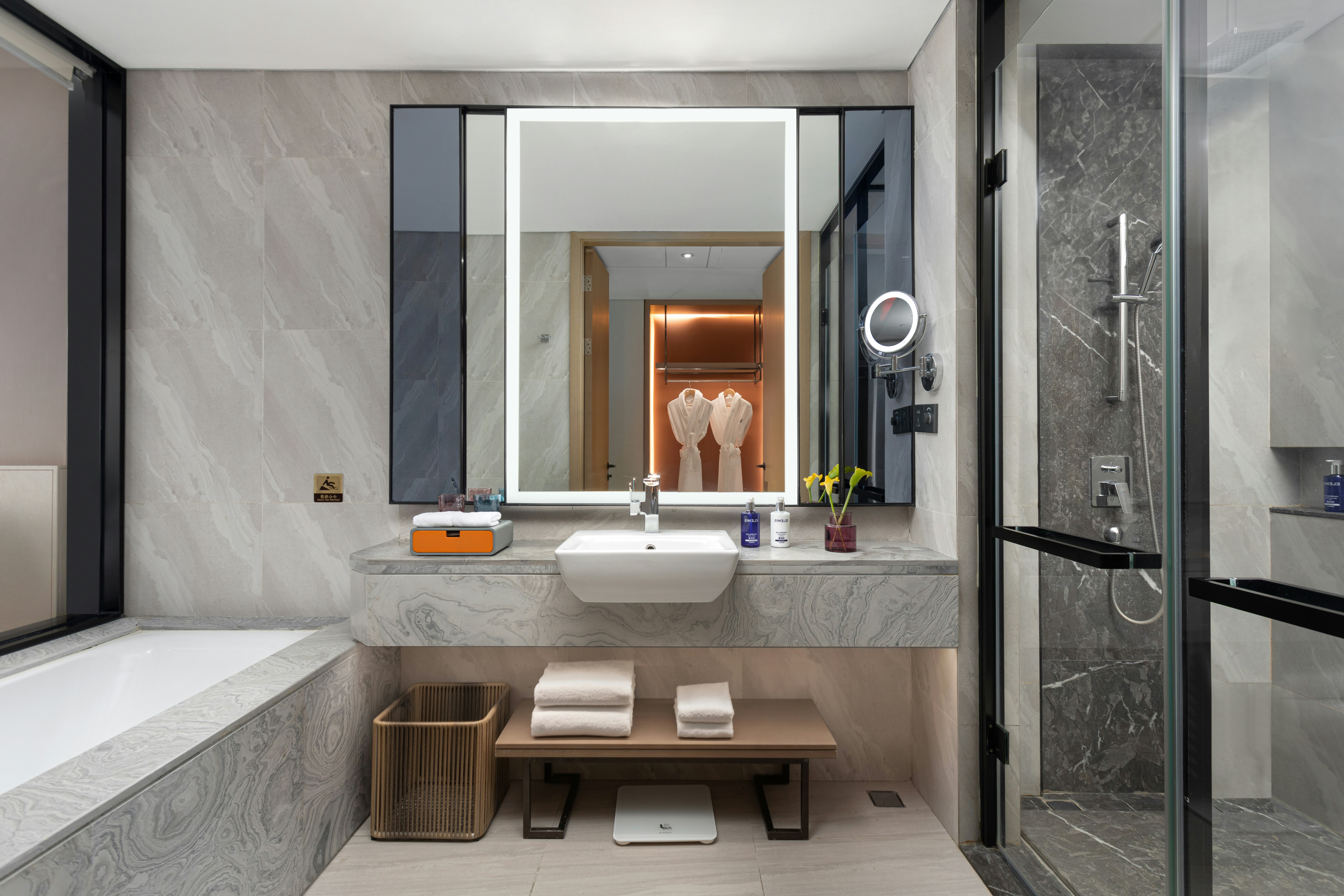 voco Shanghai Hongqiao Hub by IHG 42/45
