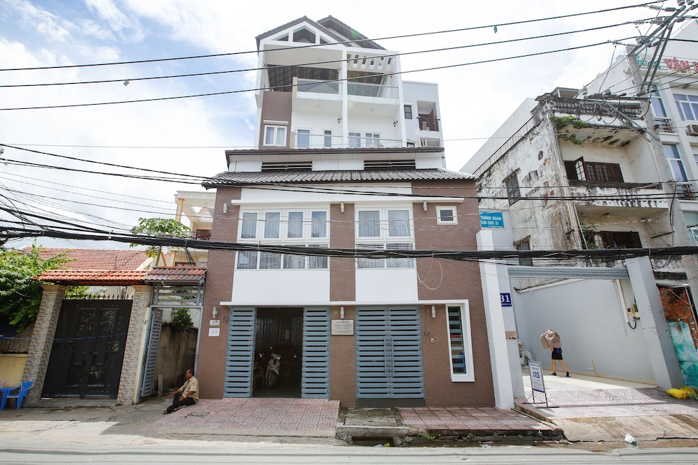 Sunflower Boutique Studio Apartment 1/44
