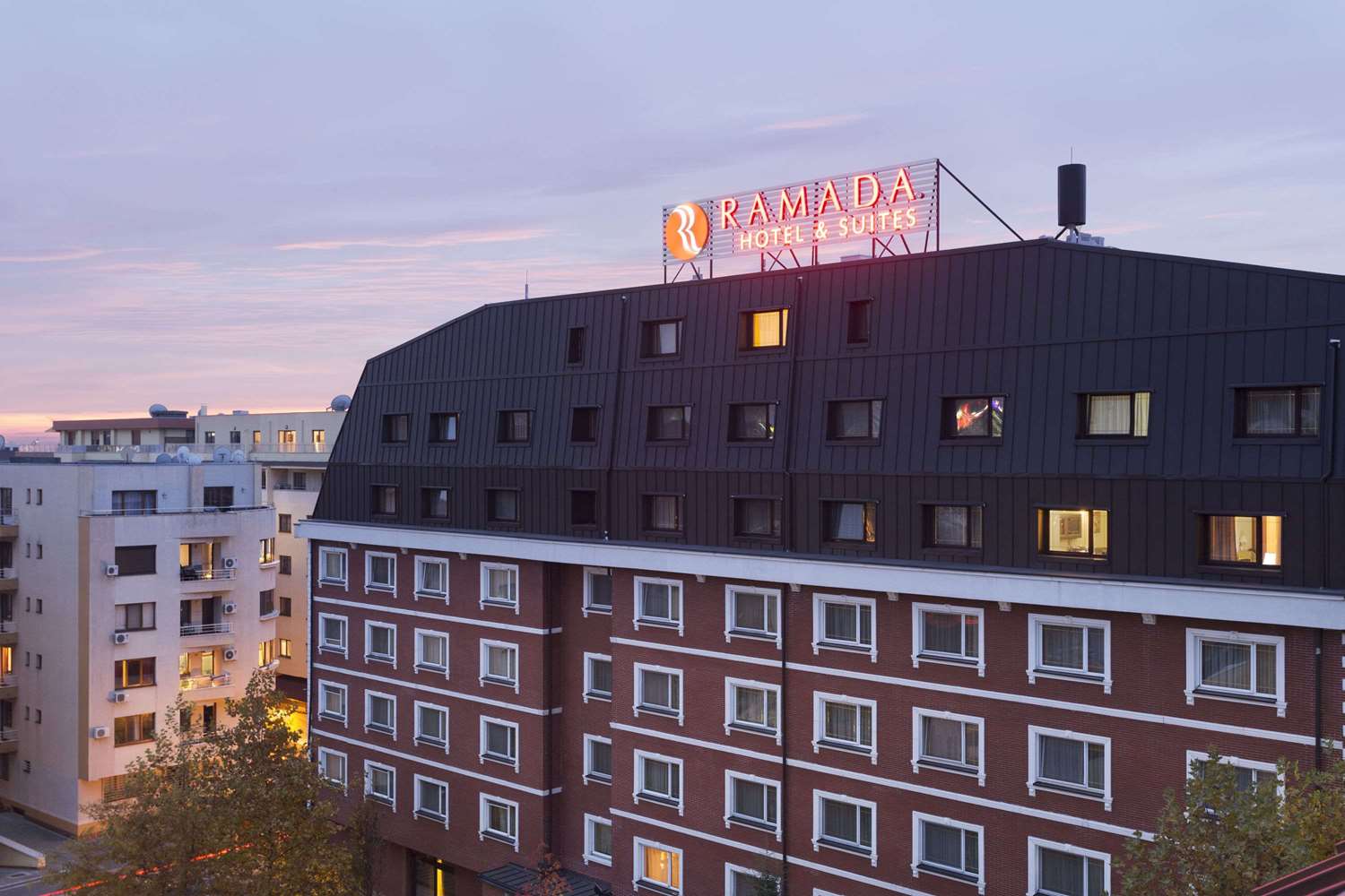 Ramada Hotel & Suites by Wyndham Bucharest North 1/15