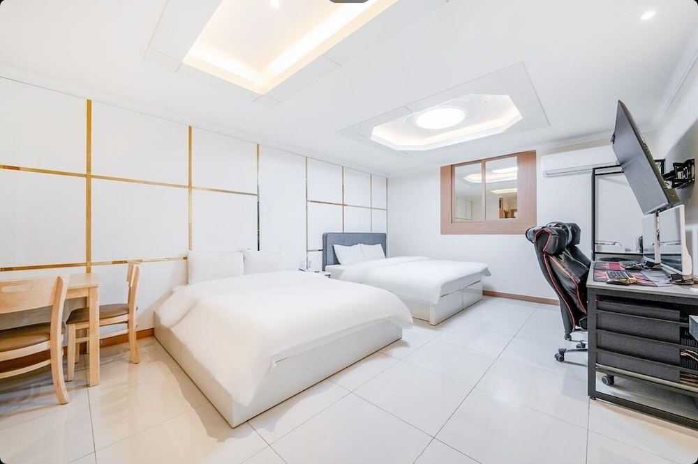JM Hotel 22/66