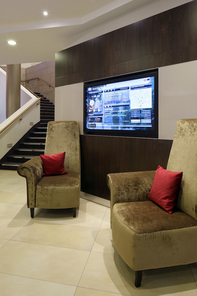Courtyard By Marriott Hannover Maschsee 18/45