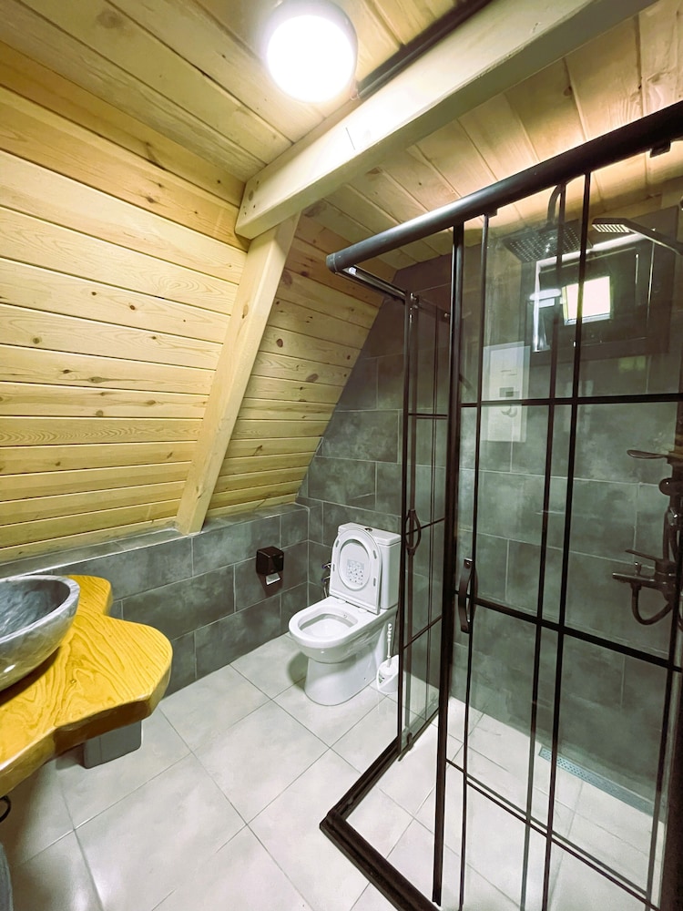 Tanura Bungalows 23/50